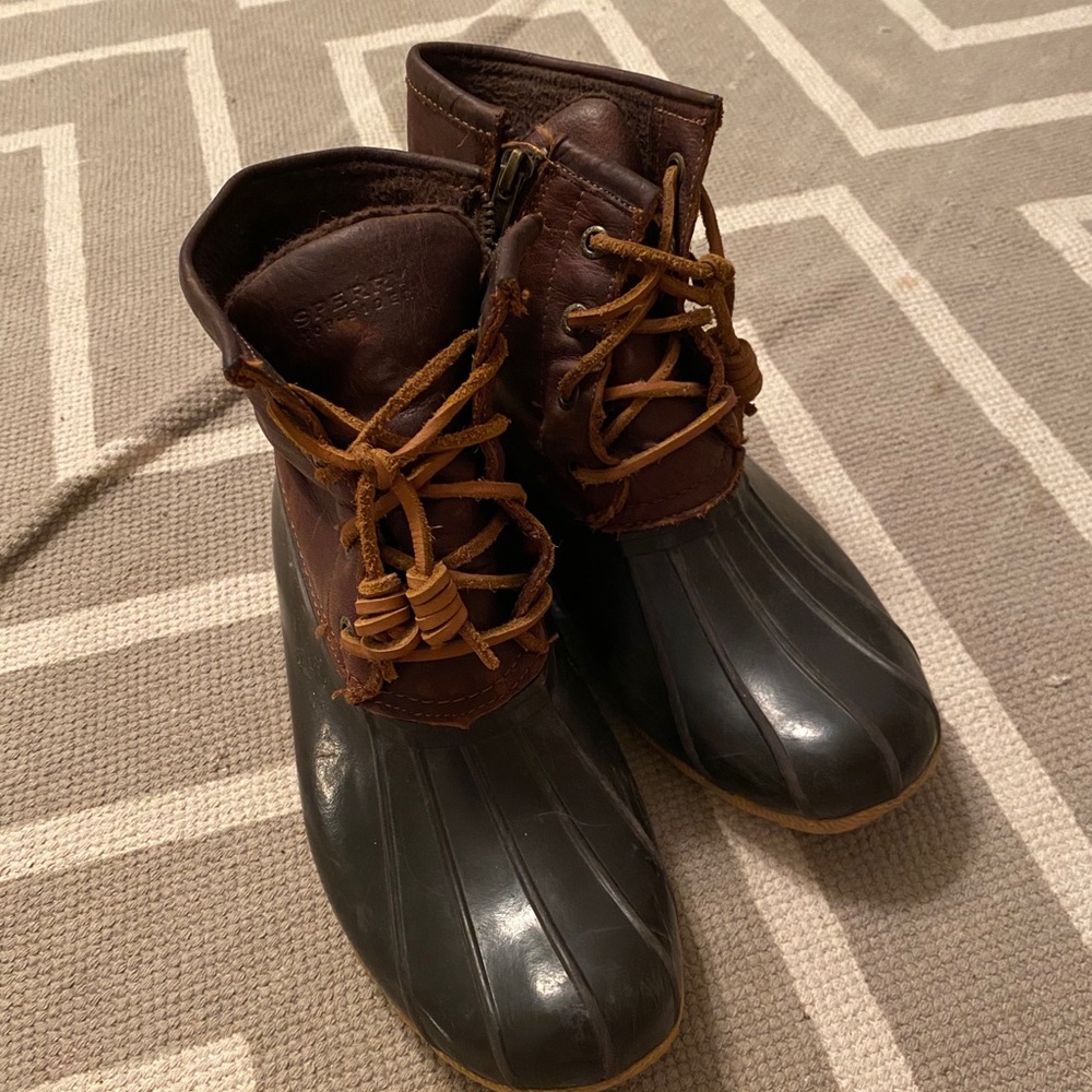 Sperry duck boats / snow boots / bean boots